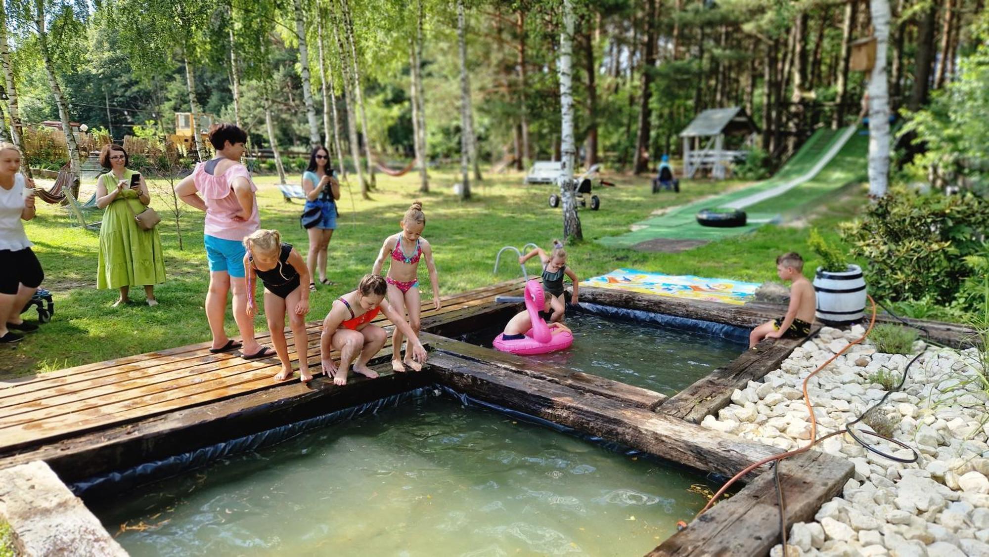 Vip Village Las Woda Rower - Podgrzewany Basen, Balia, Sauna Miedzierza Kültér fotó