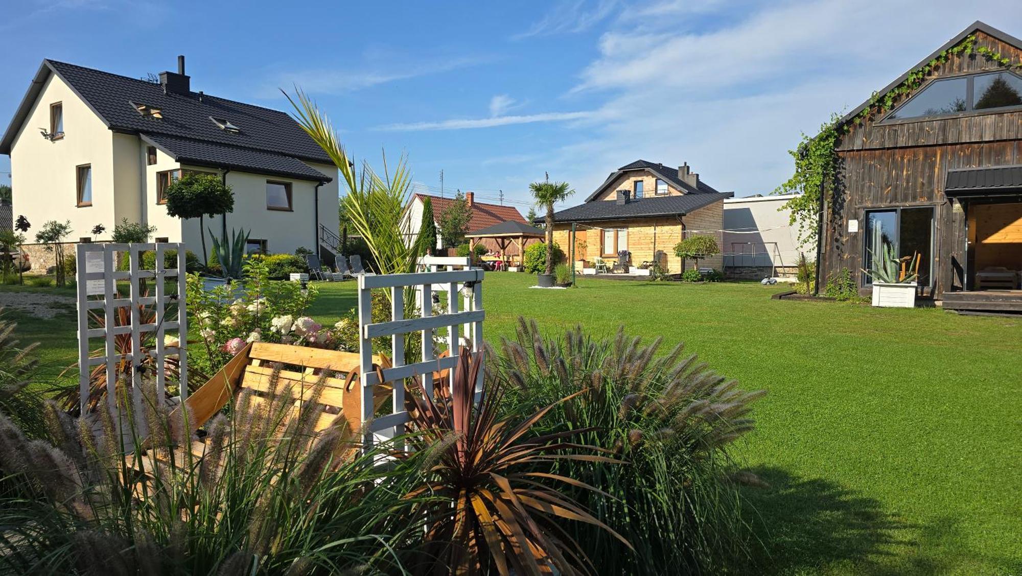 Vip Village Las Woda Rower - Podgrzewany Basen, Balia, Sauna Miedzierza Kültér fotó