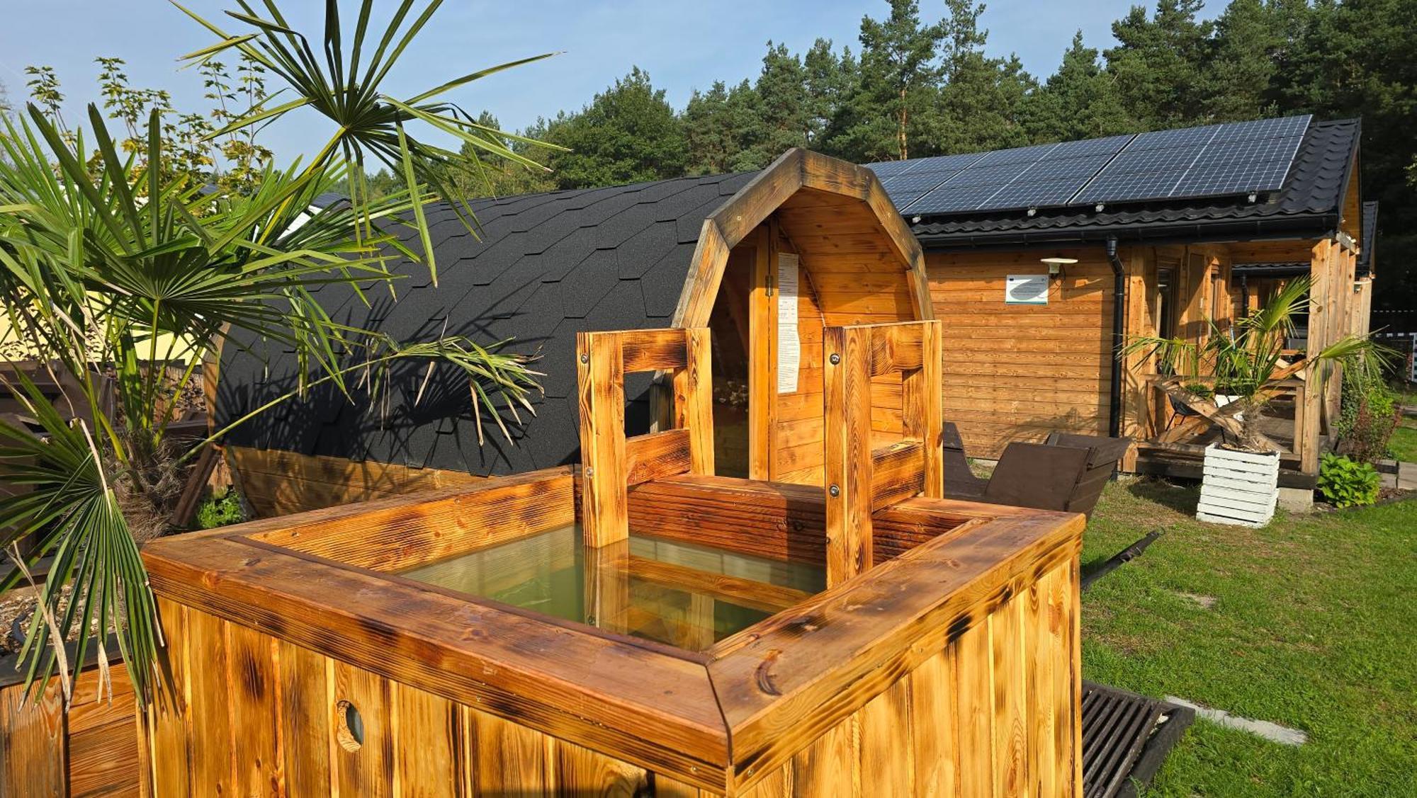 Vip Village Las Woda Rower - Podgrzewany Basen, Balia, Sauna Miedzierza Kültér fotó
